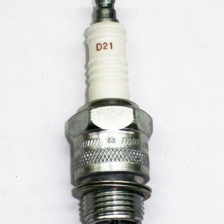 #D21, Champion Spark Plug (18mm)