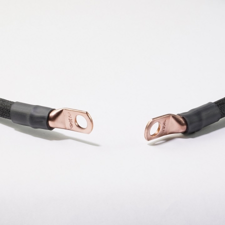Ring terminals detail photo