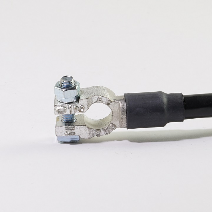battery terminal detail photo
